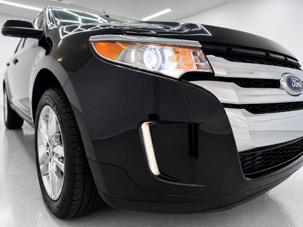 Used 2014 Ford Edge Limited w/ Equipment Group 301A AWD/4WD image 39
