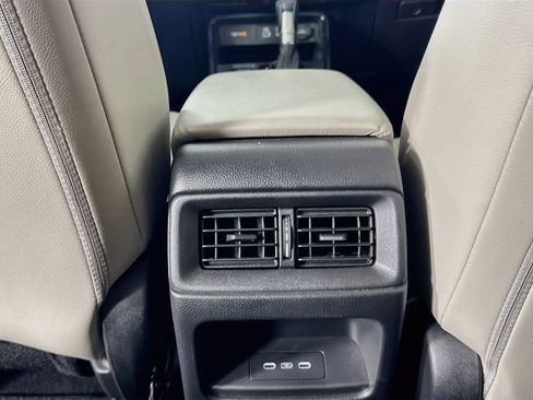Used 2024 Honda CR-V EX-L image 30