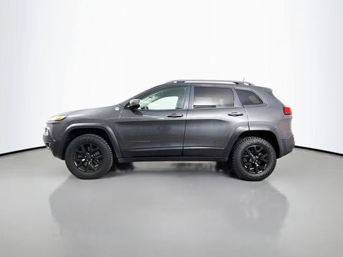 Used 2016 Jeep Cherokee Trailhawk w/ Cold Weather Group image 4