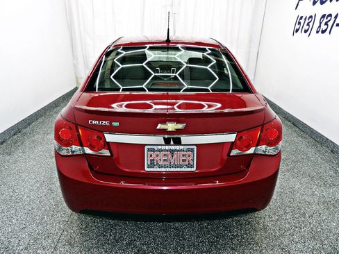 Used 2011 Chevrolet Cruze Eco image 5