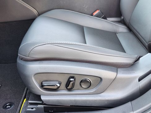 New 2025 Lexus ES 350 w/ Premium Package image 18