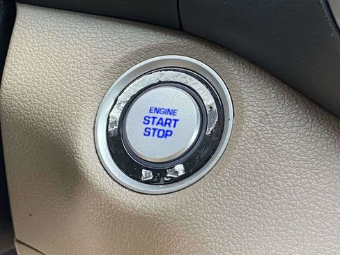 Used 2019 Hyundai Tucson Ultimate w/ Cargo Package FWD image 32