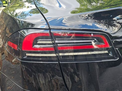 Used 2023 Tesla Model S AWD/4WD image 28