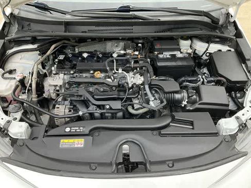 Used 2024 Toyota Corolla LE FWD image 12