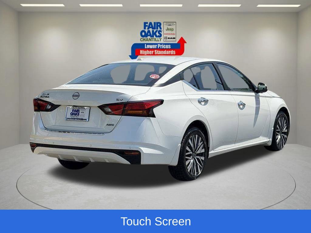 Used 2023 Nissan Altima 2.5 SV AWD/4WD image 8