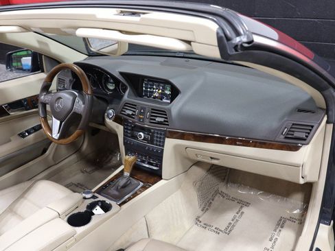 Used 2012 Mercedes-Benz E 350 Cabriolet w/ Premium 2 Pkg image 40