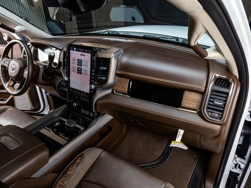 Used 2025 RAM 3500 Longhorn image 17