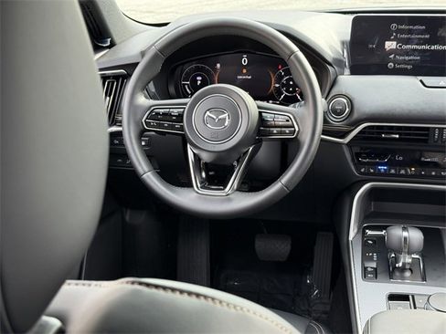 New 2025 MAZDA CX-70 Plug-In Hybrid w/ Premium Plus image 17