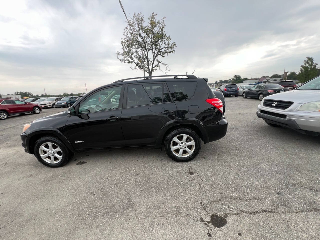 Used 2012 Toyota RAV4 Limited w/ Premium Plus Value Pkg AWD/4WD image 4