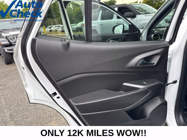 Used 2026 Chevrolet Trax LT FWD image 34