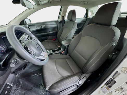 Used 2020 Kia Forte LXS image 12