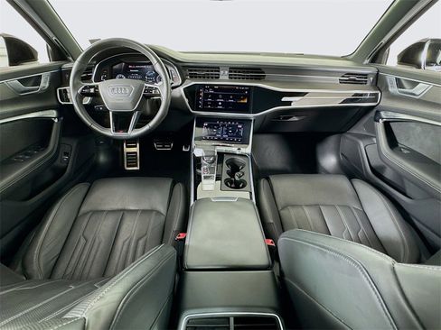 Used 2022 Audi S6 Prestige w/ Prestige Package image 31