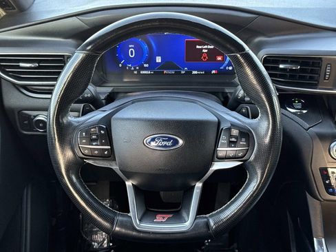 Certified 2020 Ford Explorer ST w/ ST High-Performance Pack image 9