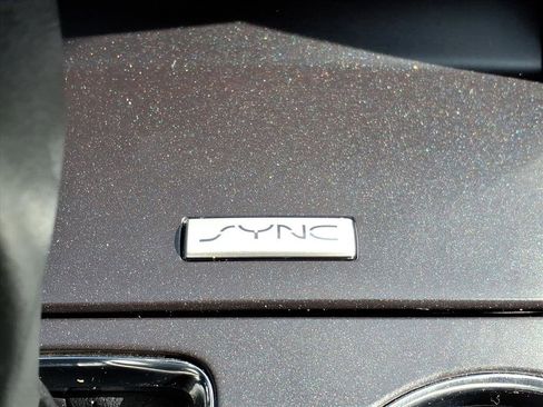 Used 2019 Ford Explorer XLT w/ Equipment Group 202A image 16