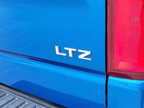 Used 2022 Chevrolet Silverado 1500 LTZ w/ LTZ Premium Texas Edition AWD/4WD image 15