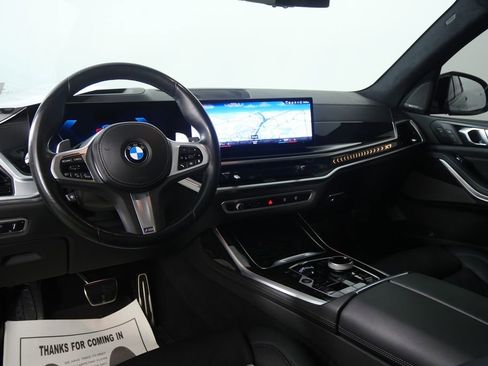 Certified 2023 BMW X7 xDrive40i w/ Executive Package image 23