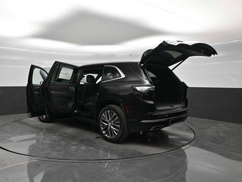New 2026 Buick Enclave Avenir w/ Super Cruise Package AWD/4WD image 44
