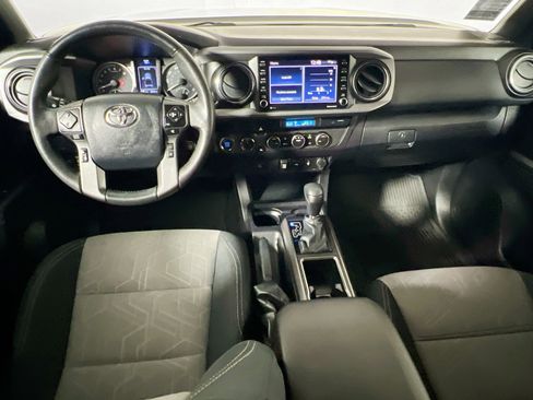 Used 2023 Toyota Tacoma TRD Off-Road image 30