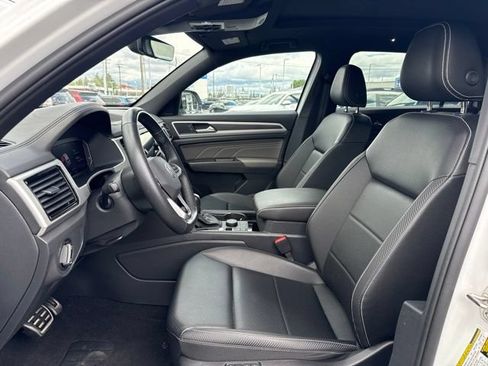 Used 2023 Volkswagen Atlas Cross Sport SEL R-Line AWD/4WD image 13
