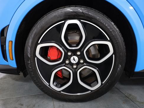 Certified 2021 Ford Mustang Mach-E GT image 32