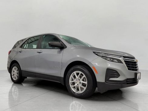 Used 2024 Chevrolet Equinox LS image 1