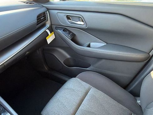New 2026 Nissan Rogue SV FWD image 27