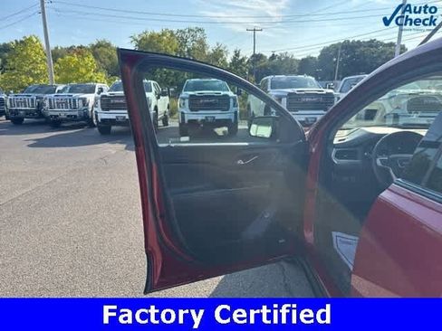 Certified 2023 GMC Acadia SLT w/ Elevation Edition AWD/4WD image 18