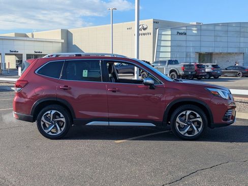 Used 2022 Subaru Forester Touring image 7