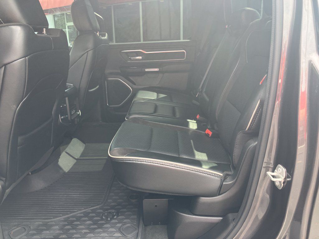 Used 2023 RAM 1500 Laramie AWD/4WD image 27