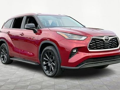 Used 2023 Toyota Highlander Limited