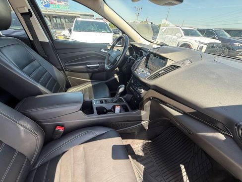 Used 2019 Ford Escape Titanium FWD image 25