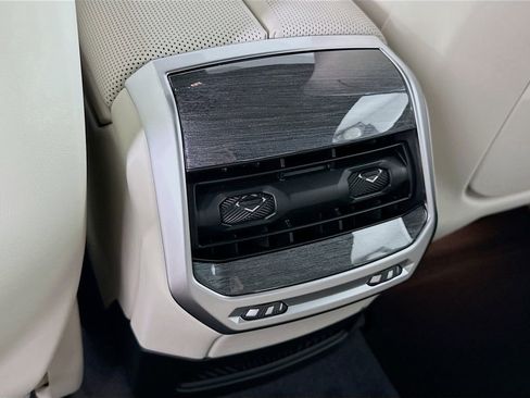 New 2026 BMW 750e xDrive w/ Executive Package image 18