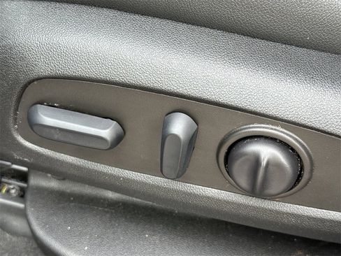 Used 2022 Chevrolet Blazer Premier image 30