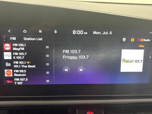 Used 2023 Kia Niro EX FWD image 21