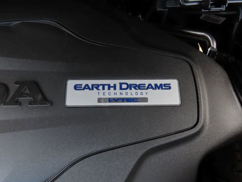 Used 2017 Honda Ridgeline RTL-T image 11