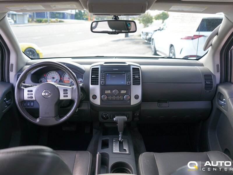Used 2017 Nissan Frontier PRO-4X AWD/4WD image 13