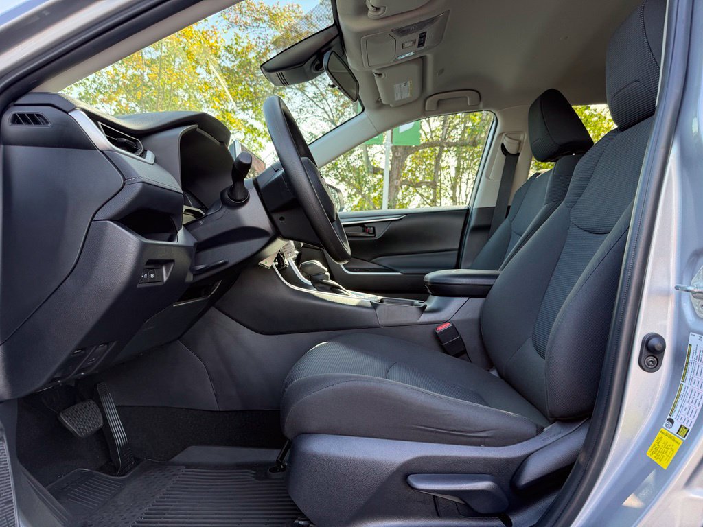 Certified 2024 Toyota RAV4 LE AWD/4WD image 12