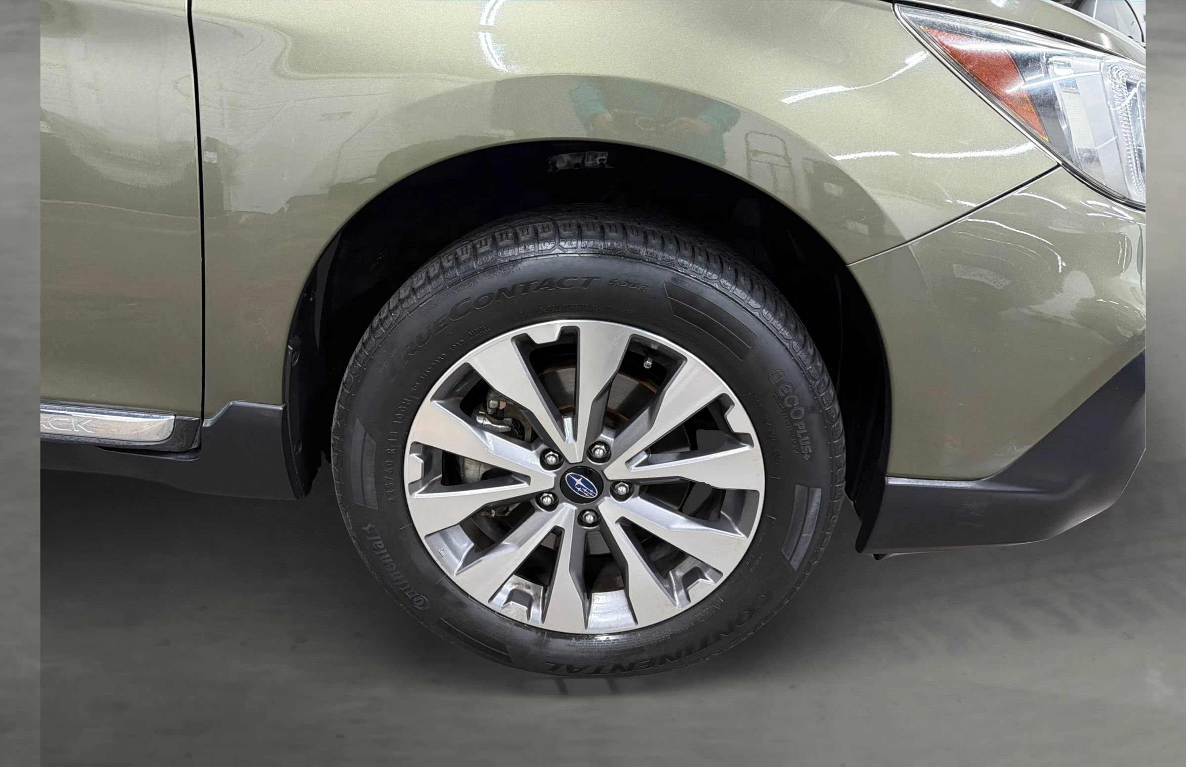 Used 2018 Subaru Outback 2.5i Touring AWD/4WD image 46