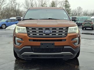 Used 2017 Ford Explorer XLT video 2