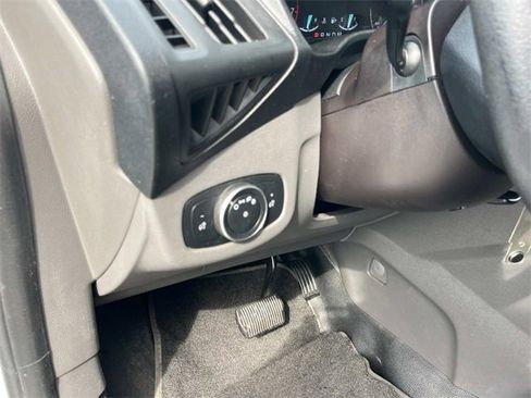 Used 2020 Ford Transit Connect XL image 27