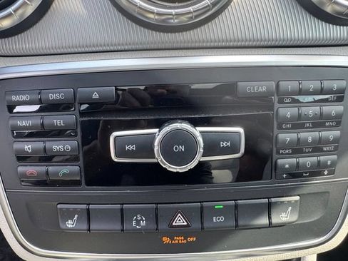 Used 2014 Mercedes-Benz CLA 250 image 13