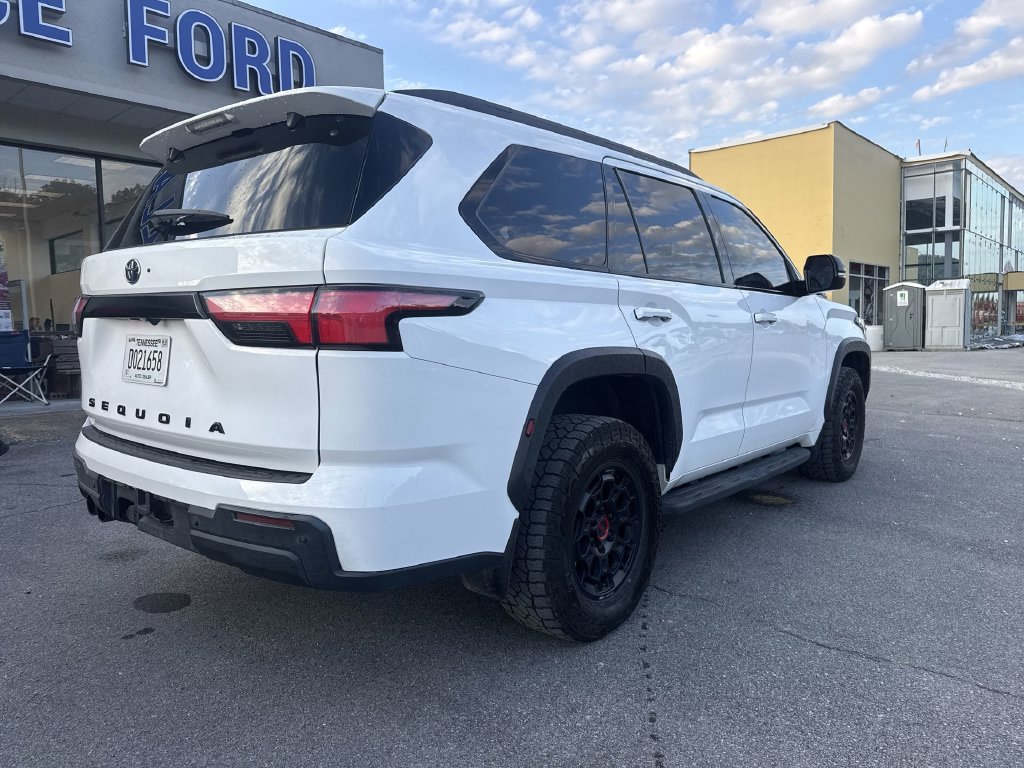 Used 2023 Toyota Sequoia TRD Pro AWD/4WD image 4