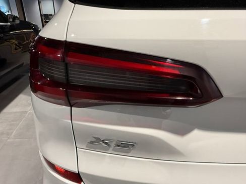 Certified 2023 BMW X5 xDrive40i w/ M Sport Package AWD/4WD image 33