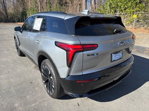 Used 2024 Chevrolet Blazer EV RS image 3