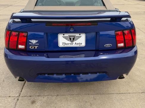 Used 2002 Ford Mustang GT RWD image 8