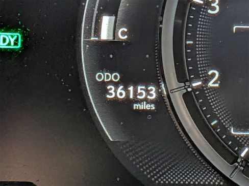 Used 2023 Lexus UX 250h F Sport image 21