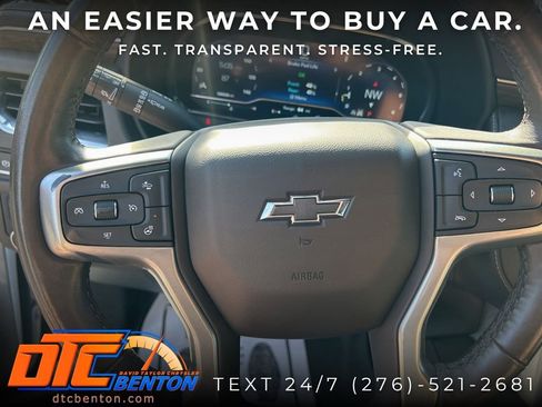 Used 2023 Chevrolet Suburban Z71 w/ Luxury Package AWD/4WD image 19