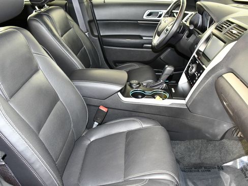 Used 2015 Ford Explorer Sport w/ Equipment Group 401A image 44