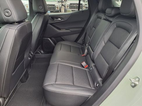 New 2026 Chevrolet Equinox LT w/ Convenience Package II image 7