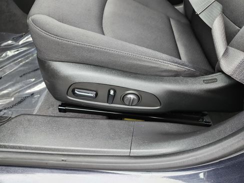 Used 2023 Chevrolet Malibu LT image 24